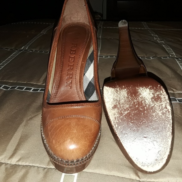 Burberry Heels - Picture 3 of 3